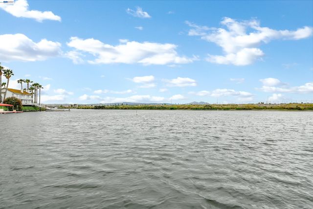 4882 Cabrillo Pt, Discovery Bay, CA 94505