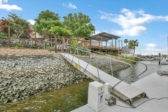 4882 Cabrillo Pt, Discovery Bay, CA 94505