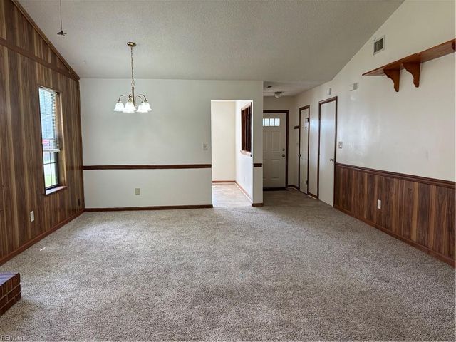 1912 Tibbetstown DR, Virginia Beach, VA 23454