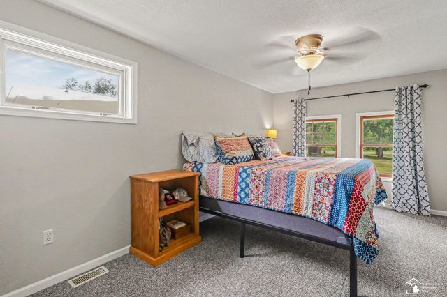 51 E Erie Road, Temperance, MI 48182