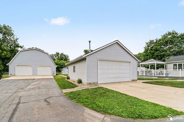 51 E Erie Road, Temperance, MI 48182