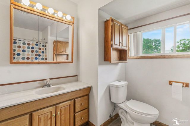51 E Erie Road, Temperance, MI 48182