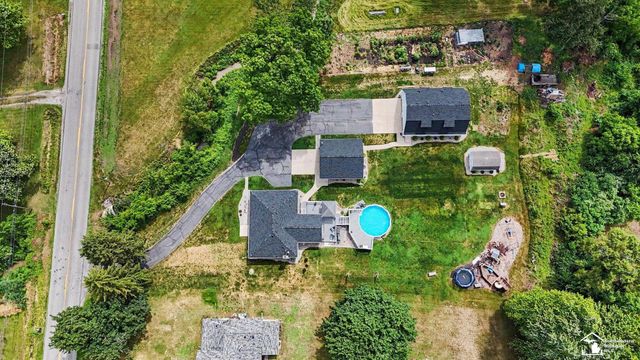 51 E Erie Road, Temperance, MI 48182