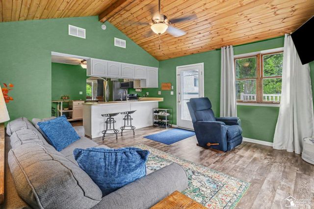 51 E Erie Road, Temperance, MI 48182