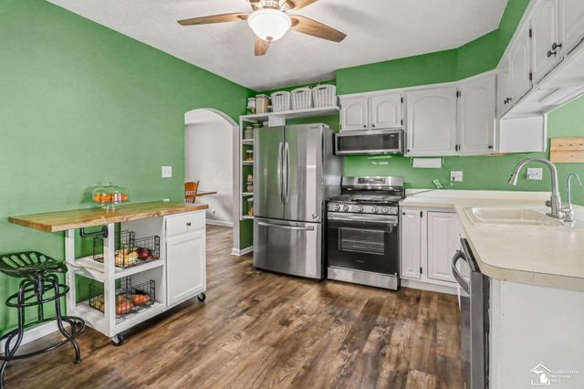 51 E Erie Road, Temperance, MI 48182