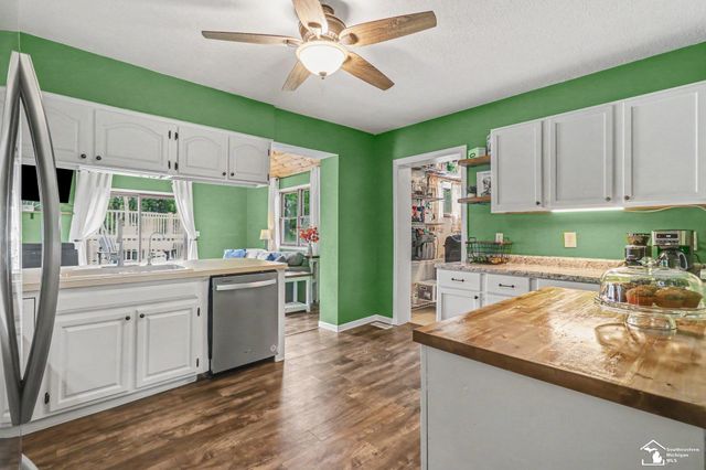 51 E Erie Road, Temperance, MI 48182