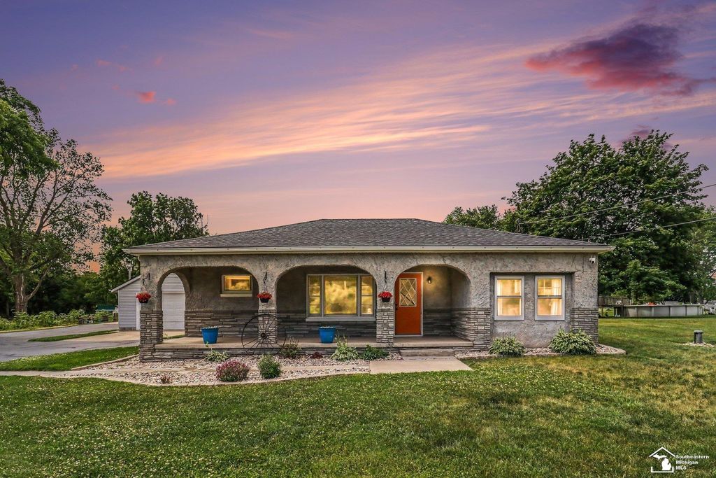 51 E Erie Road, Temperance, MI 48182