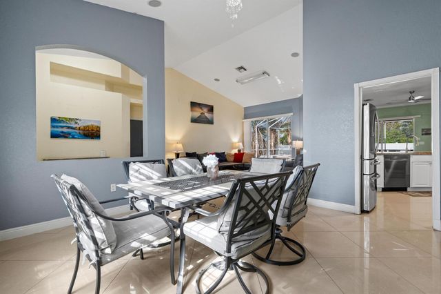 286 NW Bayshore Boulevard, Port St. Lucie, FL 34983