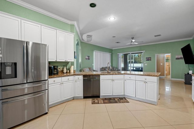 286 NW Bayshore Boulevard, Port St. Lucie, FL 34983