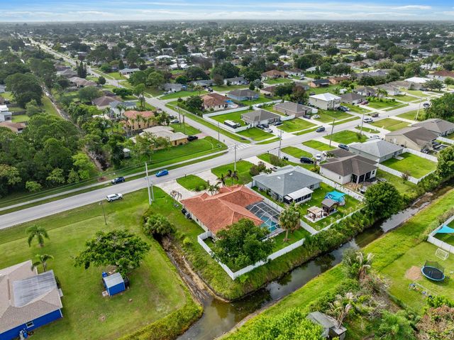 286 NW Bayshore Boulevard, Port St. Lucie, FL 34983