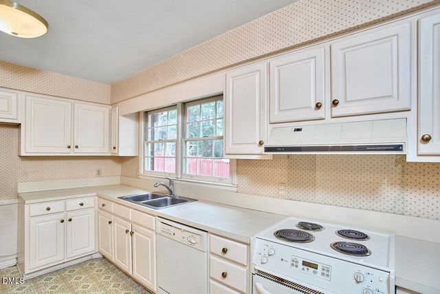 606 Churchill Drive, Chapel Hill, NC 27517