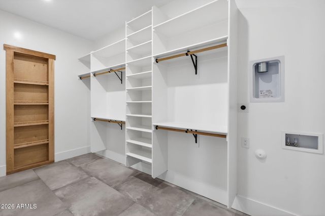 5290 W Adobe Dam Drive, San Tan Valley, AZ 85144