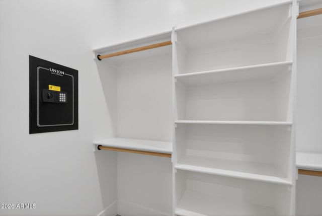 5290 W Adobe Dam Drive, San Tan Valley, AZ 85144