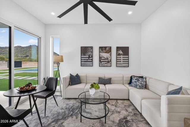 5290 W Adobe Dam Drive, San Tan Valley, AZ 85144