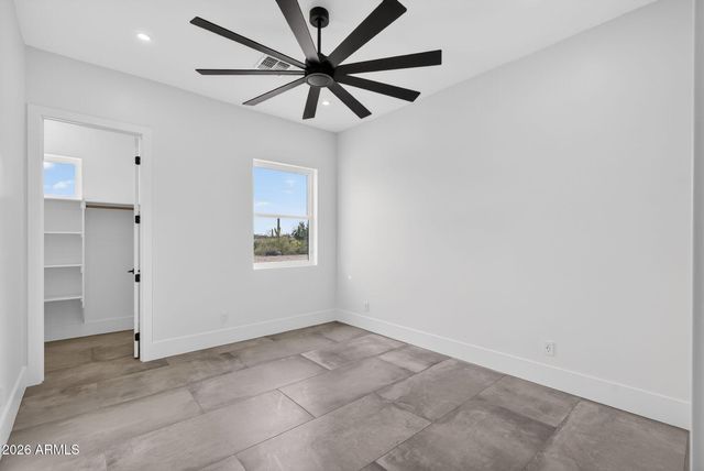 5290 W Adobe Dam Drive, San Tan Valley, AZ 85144