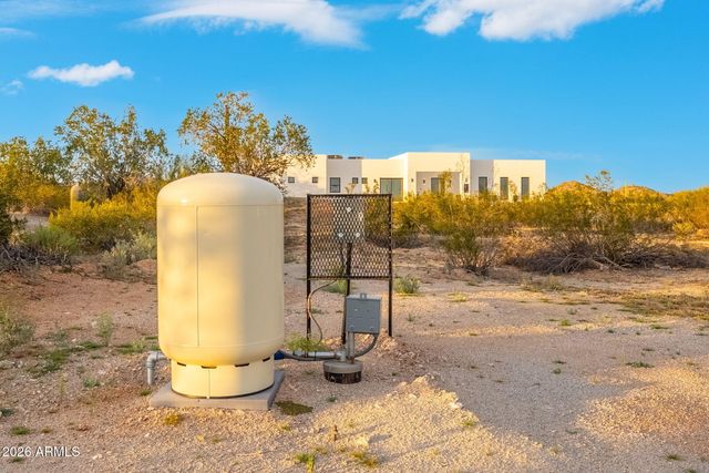 5290 W Adobe Dam Drive, San Tan Valley, AZ 85144