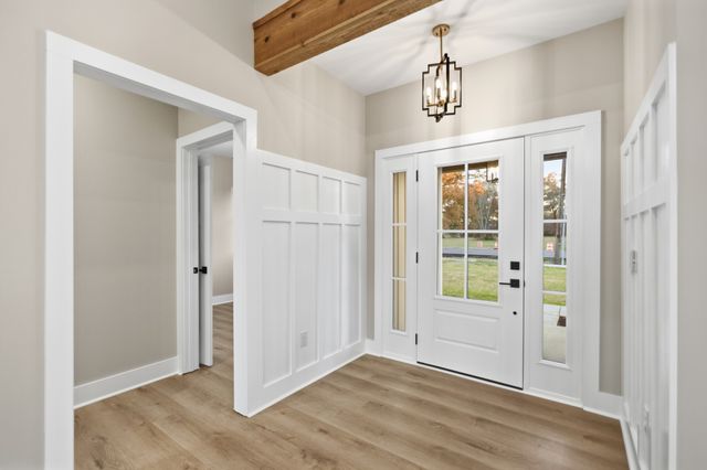 90 Kings Ln, Tullahoma, TN 37388