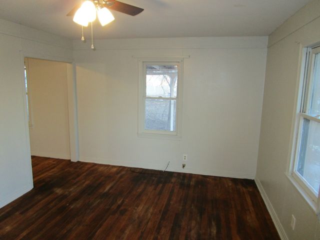 404 E 4th Street, Brady, TX 76825