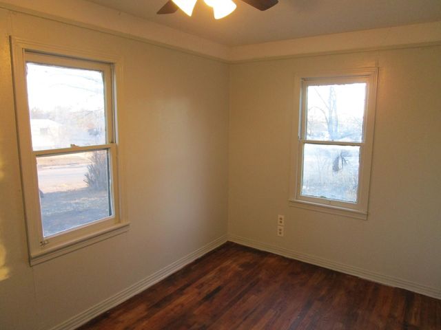 404 E 4th Street, Brady, TX 76825