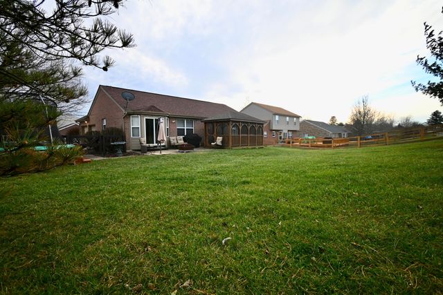 2742 Coachlight Lane, Burlington, KY 41005