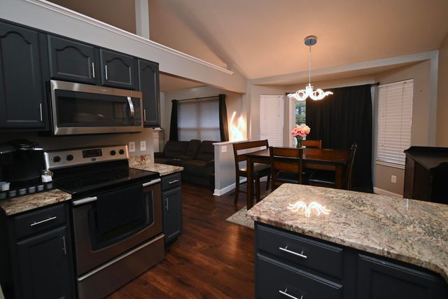 2742 Coachlight Lane, Burlington, KY 41005