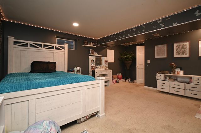 2742 Coachlight Lane, Burlington, KY 41005