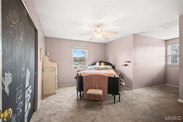 279 Aspen Village Drive, Ballwin, MO 63021