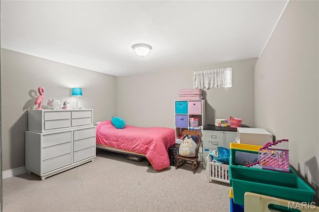 279 Aspen Village Drive, Ballwin, MO 63021