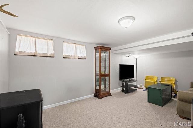 279 Aspen Village Drive, Ballwin, MO 63021