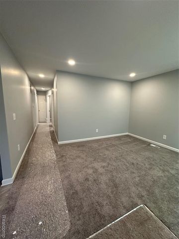 1917 Keppen Boulevard, Lincoln Park, MI 48146