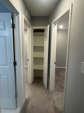 1917 Keppen Boulevard, Lincoln Park, MI 48146