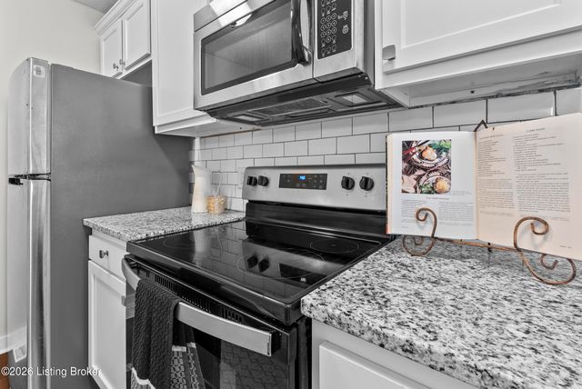 3657 Wheeler Ave, Louisville, KY 40215