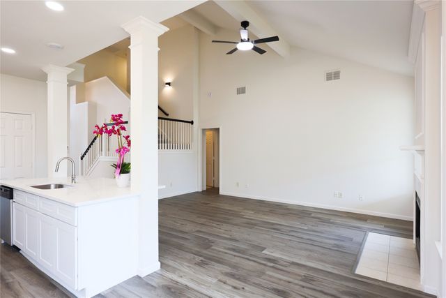 6912 Mesa Drive, Fort Worth, TX 76132