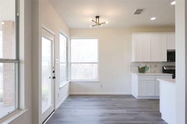 6912 Mesa Drive, Fort Worth, TX 76132