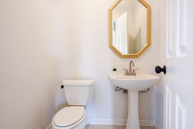 6912 Mesa Drive, Fort Worth, TX 76132