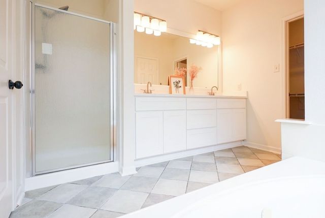 6912 Mesa Drive, Fort Worth, TX 76132