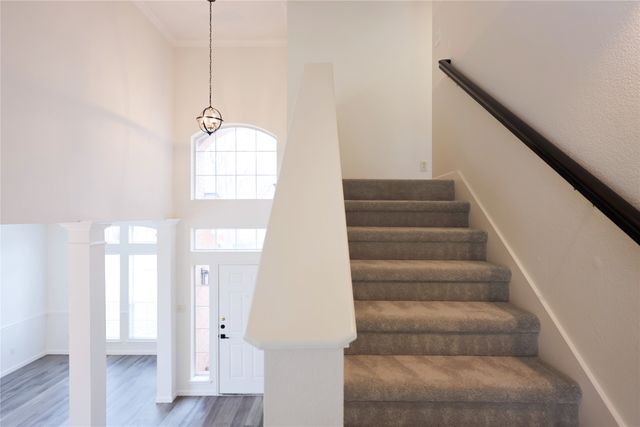 6912 Mesa Drive, Fort Worth, TX 76132