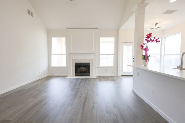 6912 Mesa Drive, Fort Worth, TX 76132