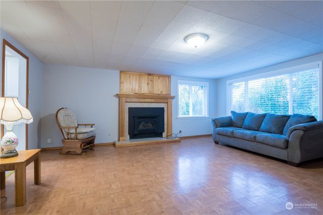 3212 Rocky Point Road NW, Bremerton, WA 98312