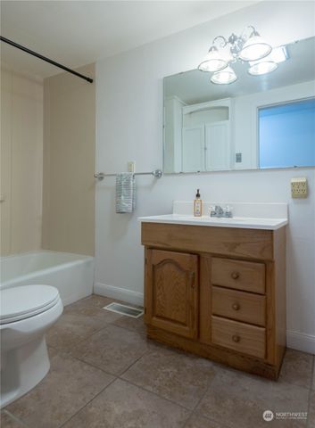 3212 Rocky Point Road NW, Bremerton, WA 98312