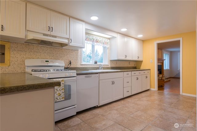 3212 Rocky Point Road NW, Bremerton, WA 98312