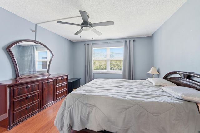 4760 Lucerne Lakes Boulevard W 403, Lake Worth, FL 33467