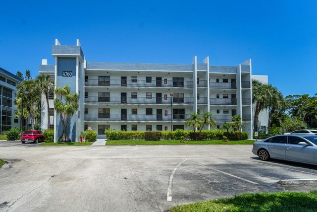 4760 Lucerne Lakes Boulevard W 403, Lake Worth, FL 33467