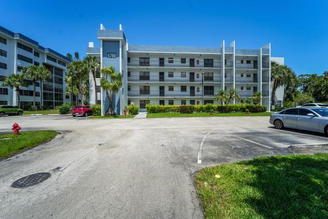 4760 Lucerne Lakes Boulevard W 403, Lake Worth, FL 33467