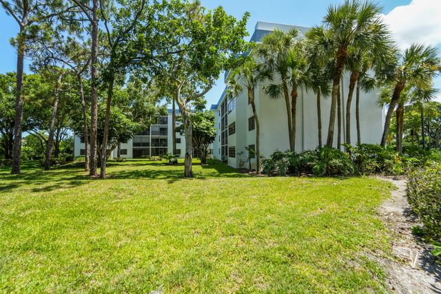 4760 Lucerne Lakes Boulevard W 403, Lake Worth, FL 33467