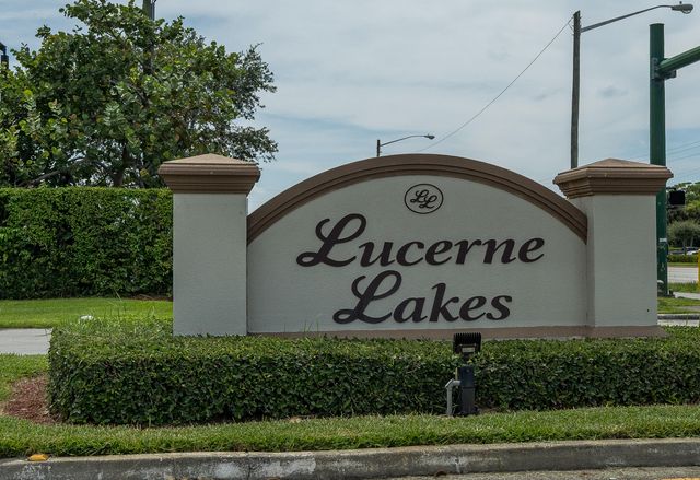 4760 Lucerne Lakes Boulevard W 403, Lake Worth, FL 33467