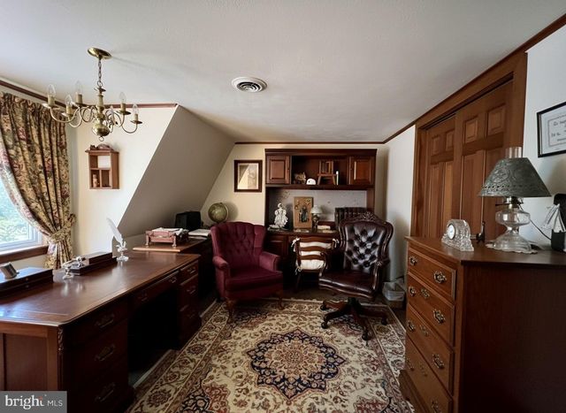 516 N EARL ST, Shippensburg, PA 17257