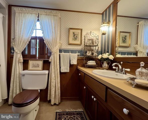 516 N EARL ST, Shippensburg, PA 17257