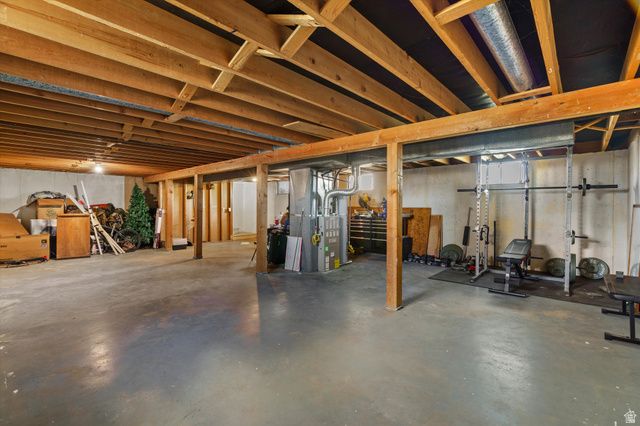 107 W 2200 N, Sunset, UT 84015