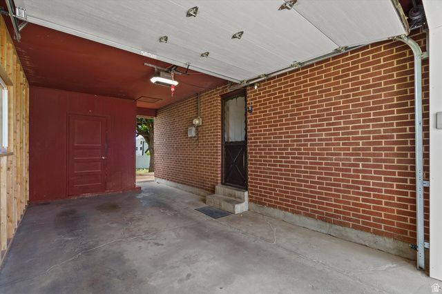 107 W 2200 N, Sunset, UT 84015